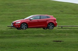 Volvo V40, 2016, R-Design, side, action
