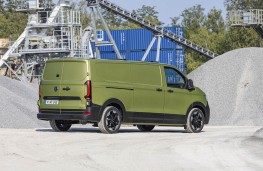Volkswagen Transporter, 2024, rear