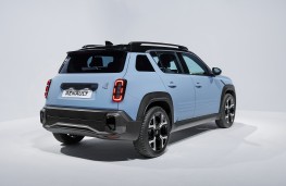 Renault 4 E-Tech, 2024, rear