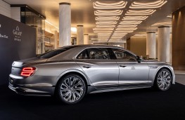 Bentley Flying Spur, 2025, rear, Galaxy Hotel livery