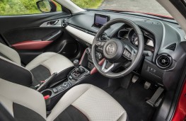 Mazda CX-3, 2017, interior