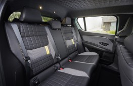 Renault 4 E-Tech, 2026, rear seats