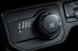 Jeep Renegade S, 2019, off road controls