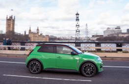 Renault 5 E-Tech, 2025, side