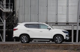 KGM Rexton Commercial, 2025, side