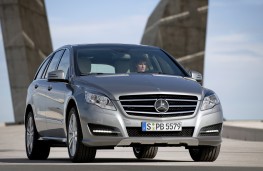 Mercedes R-Class, front