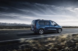 Peugeot Rifter, 2018, rear