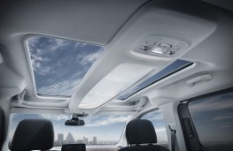 Peugeot Rifter, 2018, sunroof