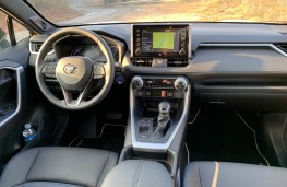 Toyota RAV4, 2019, interior