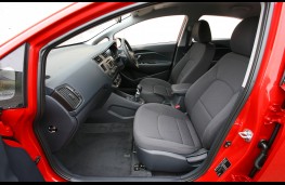 Kia Rio, front seats
