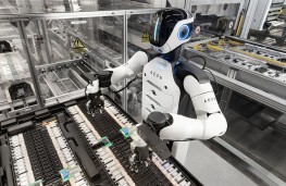 BMW uses humanoid robots in car manufacture