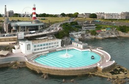 Rolls-Royce Phantom in pool, 2025, Tinside Lido Plymouth