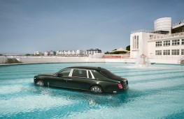 Rolls-Royce Phantom in pool, 2025, rear, Tinside Lido Plymouth