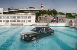 Rolls-Royce Phantom in pool, 2025, front, Tinside Lido Plymouth