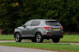 SsangYong Rexton, 2017, rear