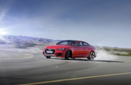 Audi RS 5 Coupe, 2017, side, action