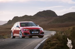 Audi RS 4 Avant, 2018, front, static