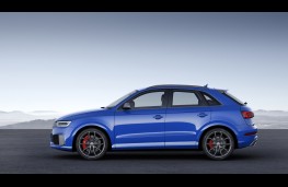Audi RS Q3 performance, side