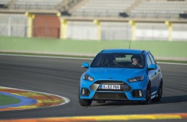 Ford Focus RS, track, front, action