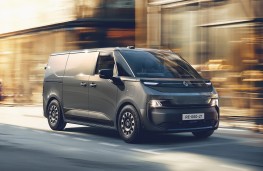 Renault Trafic E-Tech, 2026, front