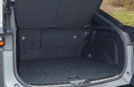 Lexus RZ 500e, 2026, boot