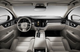 Volvo S60, 2018, dashboard