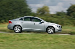 Volvo S60, side