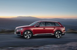 Audi Q7, 2019, side