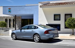 Volvo S90, 2016, rear
