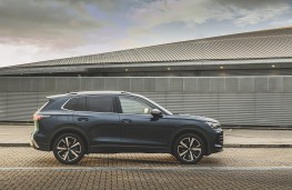 Volkswagen Tiguan, 2026, side