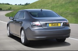 Saab 9-5 back
