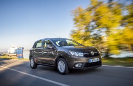 Dacia Sandero, 2017, side, action