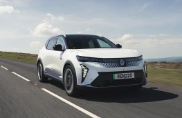 Renault Scenic E-Tech, 2026, front