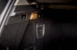 Renault Scenic, 2016, boot, seats release button