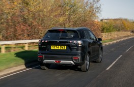 Suzuki S-Cross, 2025, rear