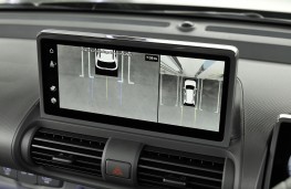 Hyundai Inster Cross, 2025, display screen, parking