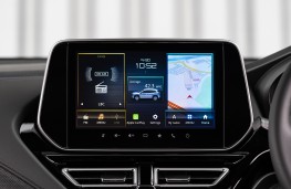 Suzuki S-Cross Hybrid, 2026, display screen