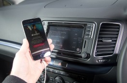 SEAT Alhambra, phone