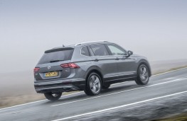 Volkswagen Tiguan Allspace SEL, 2018, rear