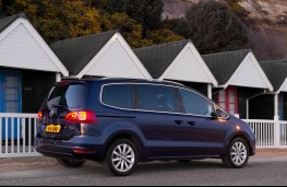 Volkswagen Sharan, side