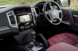 Mitsubishi Shogun LWB, interior