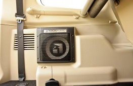 Mitsubishi Shogun, Rockford sound system
