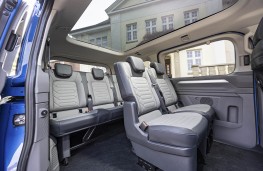 Volkswagen Transporter Shuttle, 2024, seats