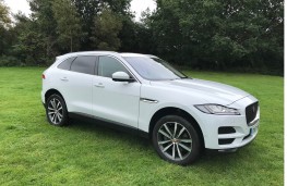Jaguar F-Pace, side