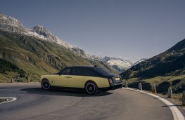 Rolls-Royce Phantom Goldfinger, 2024, side