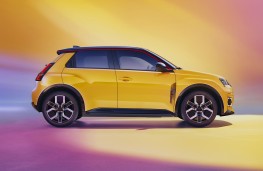 Renault 5 E-Tech, 2025, side