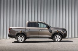 KGM Musso Rhino, 2026, side