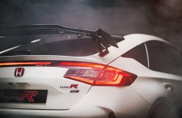 Honda Civic Type R Ultimate Edition, 2025, rear spoiler