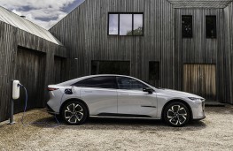 Mazda6e, 2026, side, charging