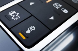 Range Rover Hybrid, EV switch